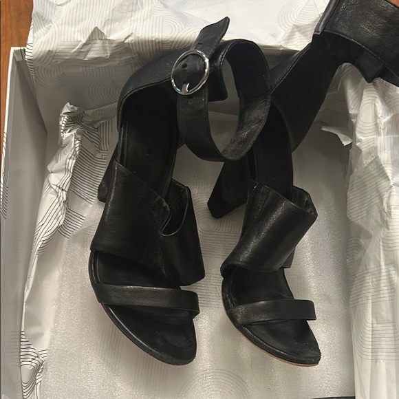 Belle by Sigerson Morrison Shoes - Elegant Black Women's Sandals